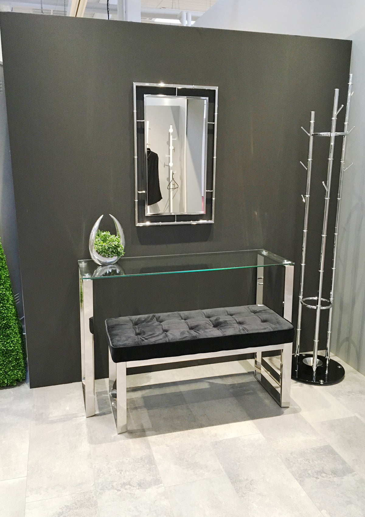 HAKU Möbel Konsole aus Metall mit Glas in Silber 120 x 40 x 78 cm