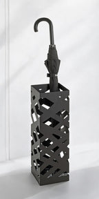 HAKU Möbel Schirmständer aus Metall 16 x 16 x 48 cm in Schwarz