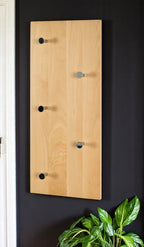 HAKU Möbel Wandgarderobe aus Massivholz in Braun 60 x 6 x 25 cm