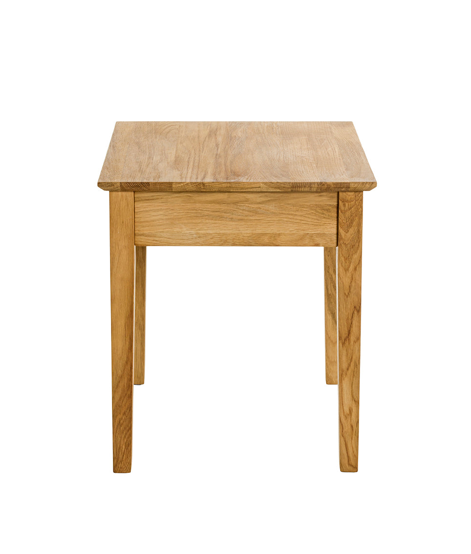 HAKU Möbel Beistelltisch aus Massivholz Schweizer Kante in Braun 45 x 45 x 52 cm