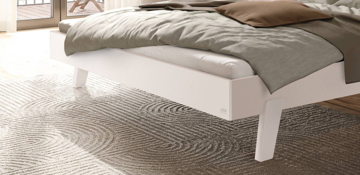 Hasena Vasto Bettgestell – 160 x 200 cm, Fusshöhe 20 cm, MDF weiss deckend, lackiert, Pace light grey
