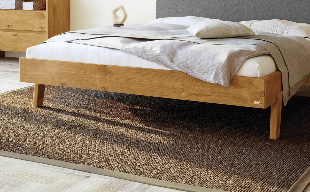 Hasena Lorenzo Bettgestell – 100 x 200 cm, Fusshöhe 25 cm, Wildeiche natur, geölt, Pace light grey