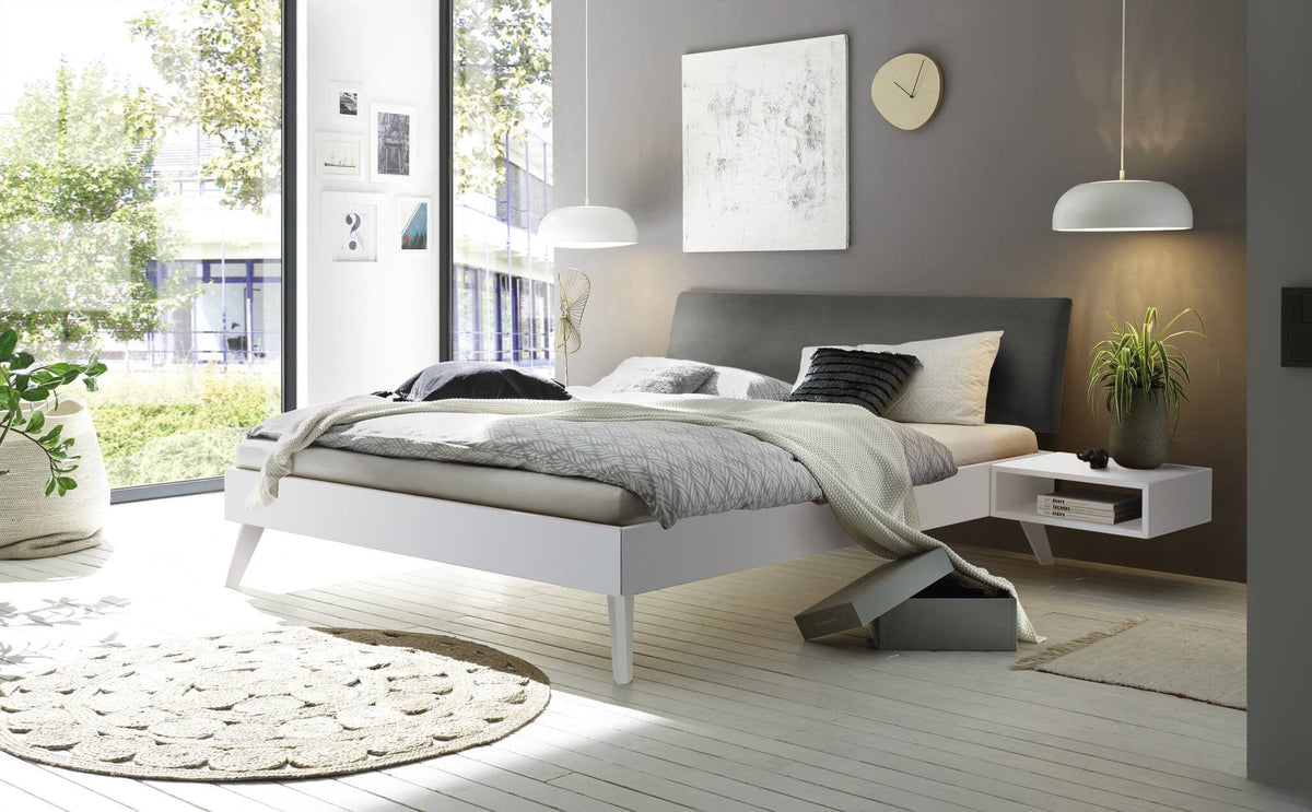 Hasena Pesaro Bett mit Polsterkopfteil – 90 x 200 cm, Fusshöhe 25 cm, MDF weiss deckend, lackiert, Monet steel