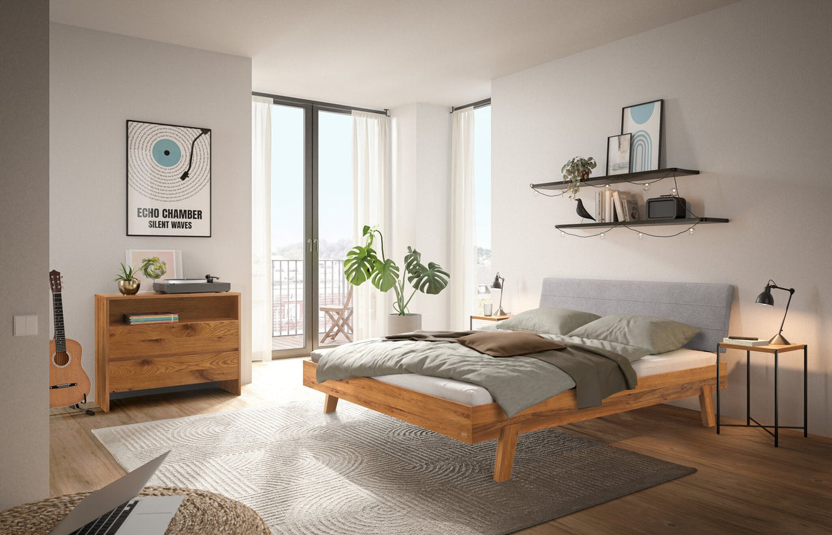 Hasena Vasto Bettgestell – 140 x 200 cm, Fusshöhe 25 cm, Wildeiche natur, geölt, Pace light grey