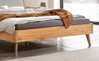 Hasena Fabro Bett mit Polsterkopfteil – 160 x 200 cm, Fusshöhe 25 cm, Wildbuche natur, geölt, 842-Pace sand