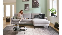 M4840342573785799_011-Photoroom